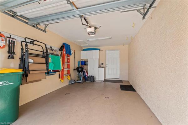 465 Robin Hood Cir #101, Naples, Florida 34104, image 1