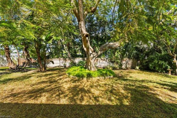 Royal Park Villas, 19 Knights Bridge Rd #A53, Naples, Florida 34112, image 1