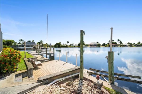 4530 W Coral Cir, Fort Myers, Florida 33903, image 2