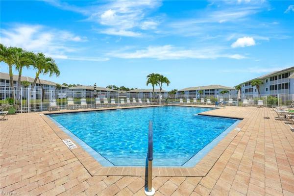 Blue Heron, 7842 Regal Heron Cir #204, Naples, Florida 34104, image 2