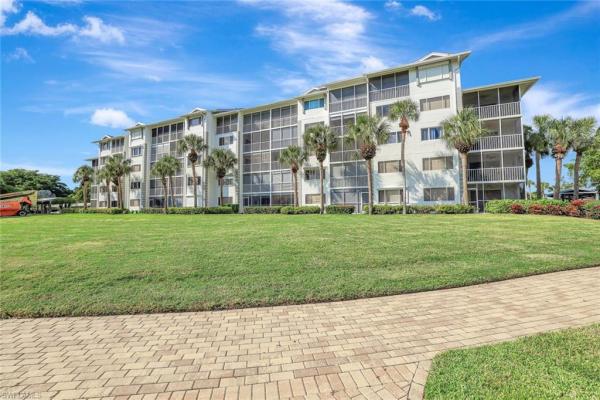 340 Horse Creek Dr #207, Naples, Florida 34110, image 1