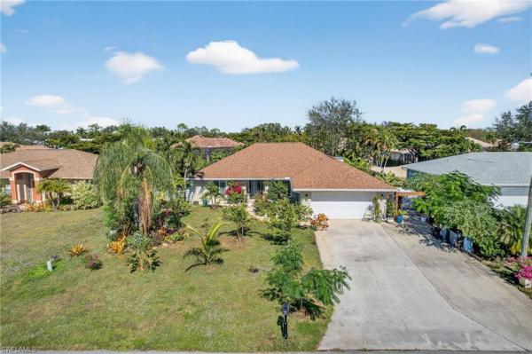 Bonita Springs Golf & Country Club, 10611 Woodchuck Ln, Bonita Springs, Florida 34135, image 2
