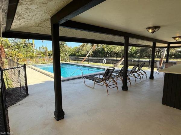 El Capistrano, 700 Valley Stream Dr #303, Naples, Florida 34113, image 3