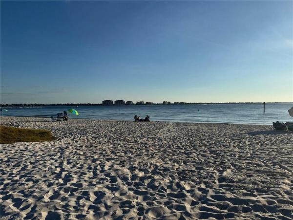 5207 Willow Ct, Cape Coral, Florida 33904, image 1