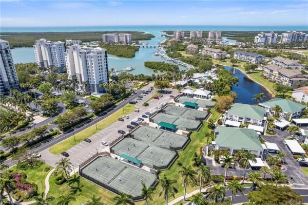 340 Horse Creek Dr #403, Naples, Florida 34110, image 1