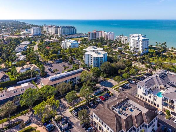 218 Banyan Blvd #218, Naples, Florida 34102, image 1