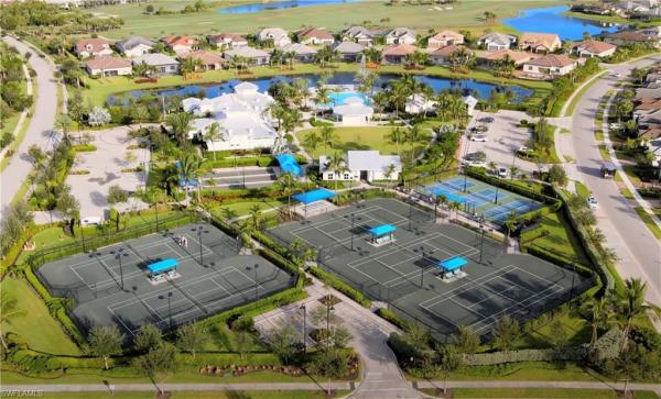 Greyhawk At Golf Club Of The Everglades, 9260 Cormorant Dr, Naples, Florida 34120, image 2