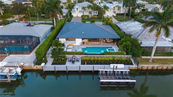 Royal Harbor, 1650 Mullet Ct, Naples, Florida 34102, image 2
