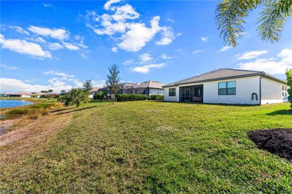 Valencia Country Club, 1465 Birdie Dr, Naples, Florida 34120, image 2