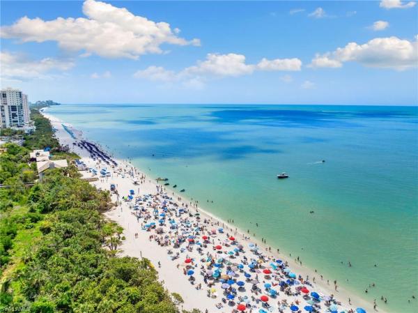 260 Southbay Dr #107, Naples, Florida 34108, image 1