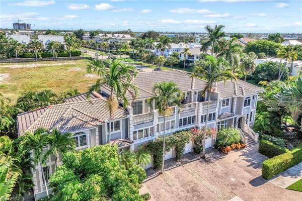 993 8th St S #2, Naples, Florida 34102, image 1