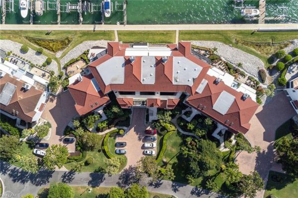 305 La Peninsula Blvd #305, Naples, Florida 34113, image 1