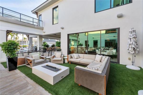 275 Indies Way #1605, Naples, Florida 34110, image 1