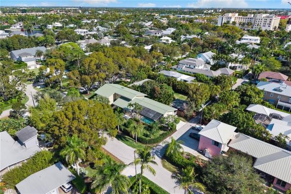 Olde Naples, 416 N 3rd Ave, Naples, Florida 34102, image 3