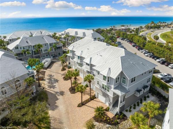 121 Barefoot Cir #16, Naples, Florida 34134, image 2
