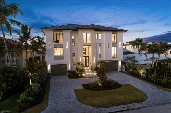 Conners At Vanderbilt Beach, 223 Bayview Ave, Naples, Florida 34108, image 1