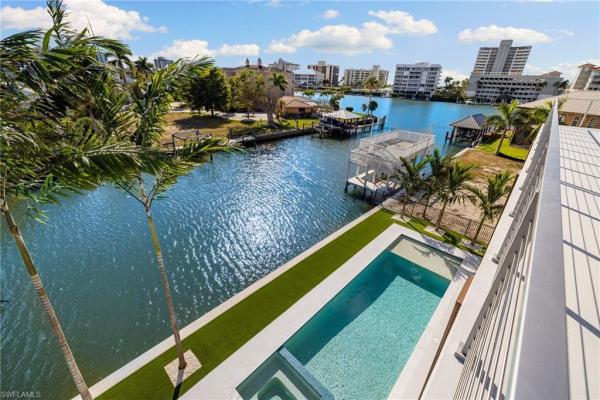 Conners At Vanderbilt Beach, 256 Trade Winds Ave, Naples, Florida 34108, image 2