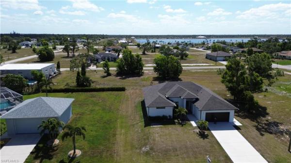 Cape Coral Residential, 4309 38th Ave, Cape Coral, Florida 33993, image 2