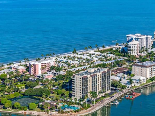 The Shores Of Naples, 2401 Gulf Shore Blvd N #11, Naples, Florida 34103, image 1