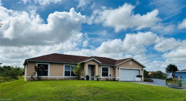 Lehigh Acres, 466 Redwing St, Lehigh Acres, Florida 33974, image 2