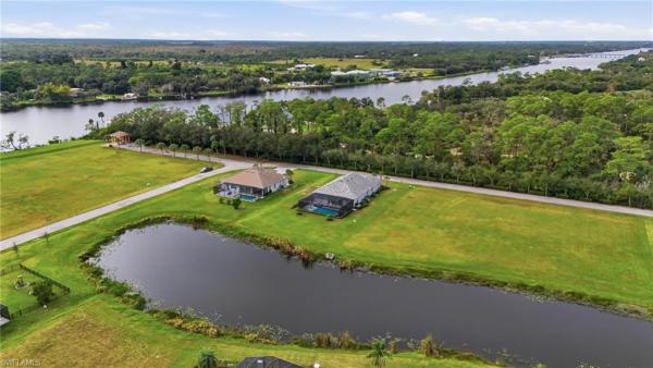 Serengeti, 17120 Serengeti Cir, Alva, Florida 33920, image 2