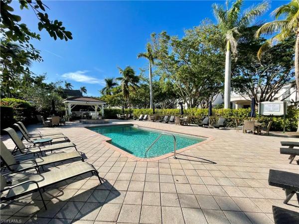 Castleton Gardens At Olde Naples, 980 7th Ave S #204, Naples, Florida 34102, image 2
