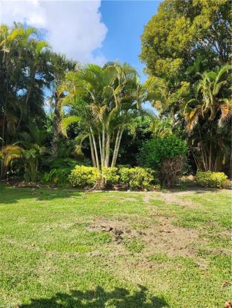 11082 Lakeland Cir, Fort Myers, Florida 33913, image 1