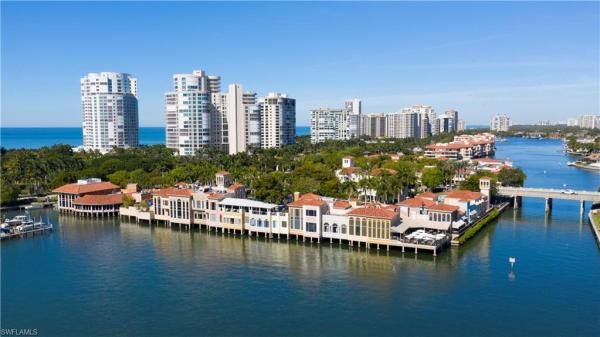 Vistas At Park Shore, 4651 Gulf Shore Blvd N #901, Naples, Florida 34103, image 2