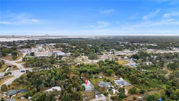 North Fort Myers No HOA, 191 Abbey Ln, North Fort Myers, Florida 33917, image 3