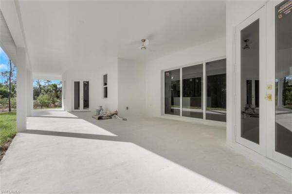 Logan Woods, 160 S Logan Blvd, Naples, Florida 34119, image 2