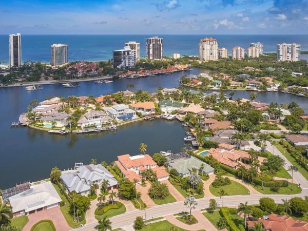 Park Shore, 4419 Crayton Rd, Naples, Florida 34103, image 1