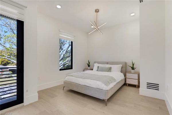 Lake Park, 1150 N 8th Ter, Naples, Florida 34102, image 3