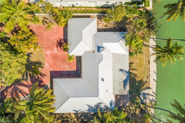 Royal Harbor, 2195 Sheepshead Dr, Naples, Florida 34102, image 3