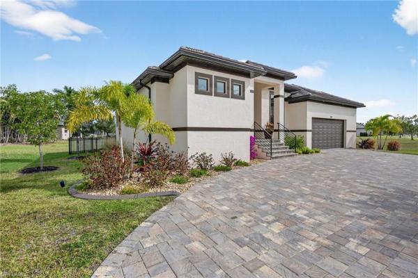 609 Monaco Dr, Punta Gorda, Florida 33950, image 1