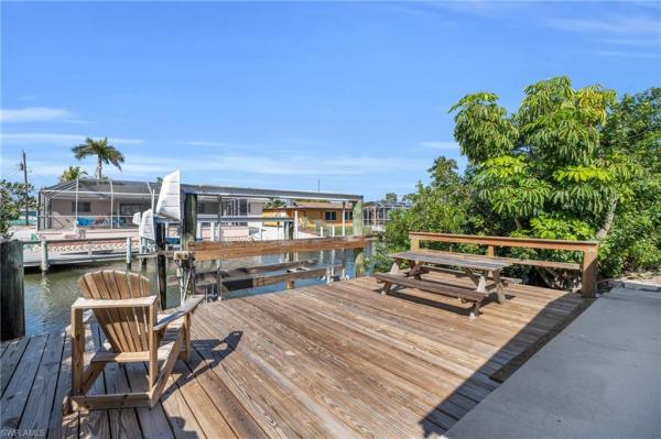 Shell Mound Park, 351 Jefferson Ct, Fort Myers Beach, Florida 33931, image 2