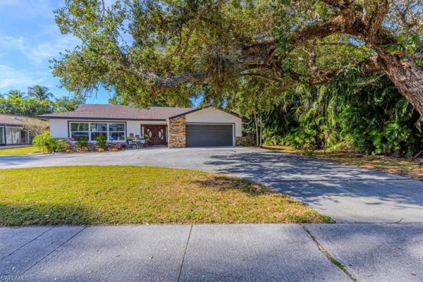 Waldens Riviera Estates, 4310 Mcgregor Blvd, Fort Myers, Florida 33901, image 1
