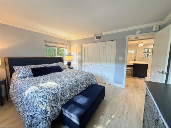 960 7th St S #103, Naples, Florida 34102, image 1