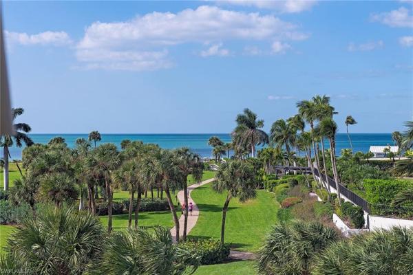 Le Jardin At Park Shore, 4201 Gulf Shore Blvd N #402, Naples, Florida 34103, image 2