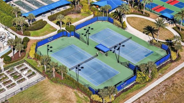 6230 Victory Dr, Naples, Florida 34142, image 2