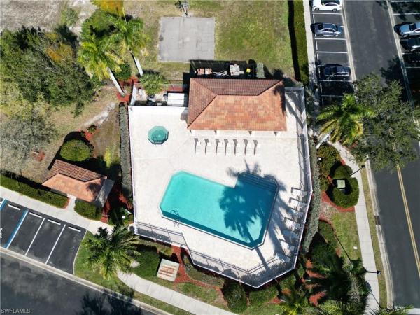 Pinehurst At Stratford Place, 1180 Oxford Ln, Naples, Florida 34105, image 2
