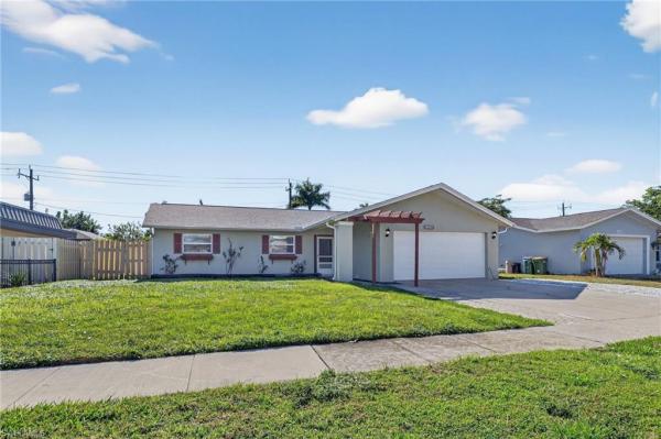 Westlake, 1336 Lake Shore Dr, Naples, Florida 34103, image 1