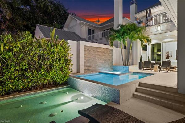 Olde Naples, 770 Park St, Naples, Florida 34102, image 3