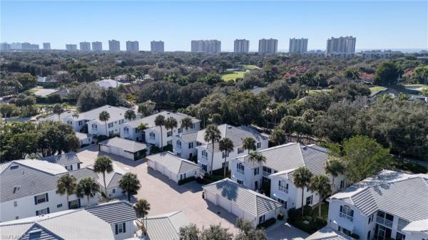 Barrington Club At Pelican Bay, 7087 Barrington Cir, Naples, Florida 34108, image 2