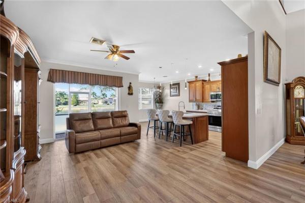 Valencia Country Club, 1541 Birdie Dr, Naples, Florida 34120, image 1