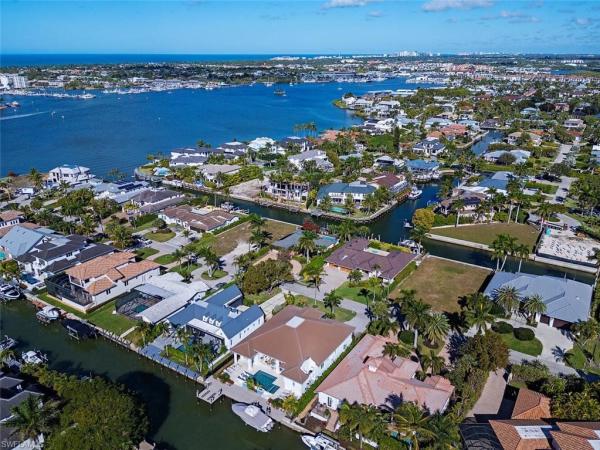 Royal Harbor, 1448 Marlin Dr, Naples, Florida 34102, image 1