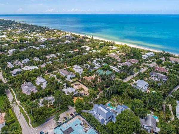 Olde Naples, 225 N 4th Ave, Naples, Florida 34102, image 2