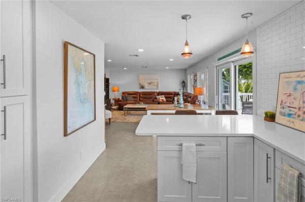 Murex Lakes, 474 Lake Murex Cir, Sanibel, Florida 33957, image 3