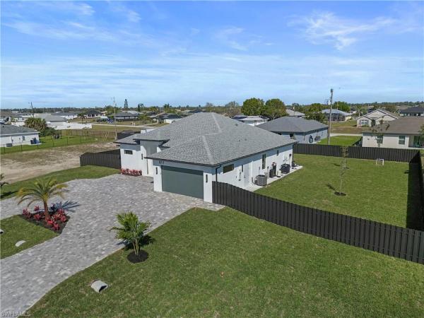Cape Coral Residential, 611 NW 25th Ter, Cape Coral, Florida 33993, image 3