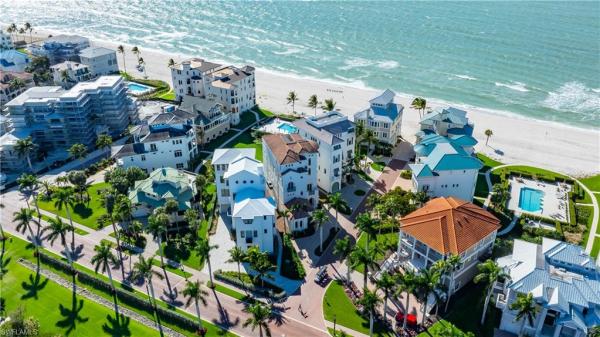 102 Felipe Ln, Naples, Florida 34134, image 1