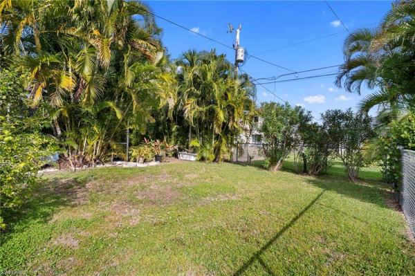 Cape Coral, 2233 SE 18th Ave, Cape Coral, Florida 33990, image 1